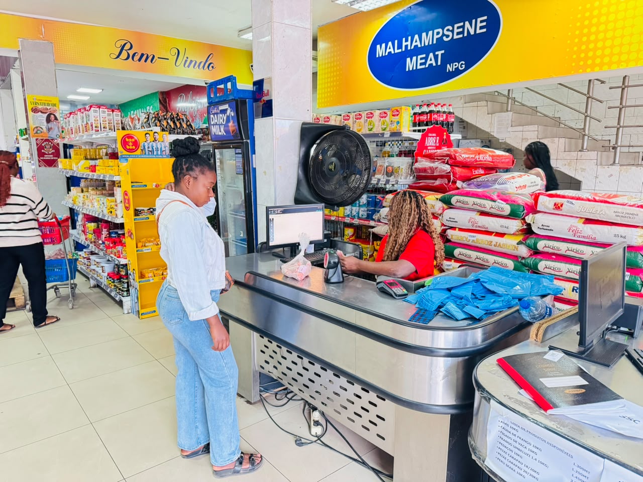 Atendimento presencial no armazém Malhampsene Meat