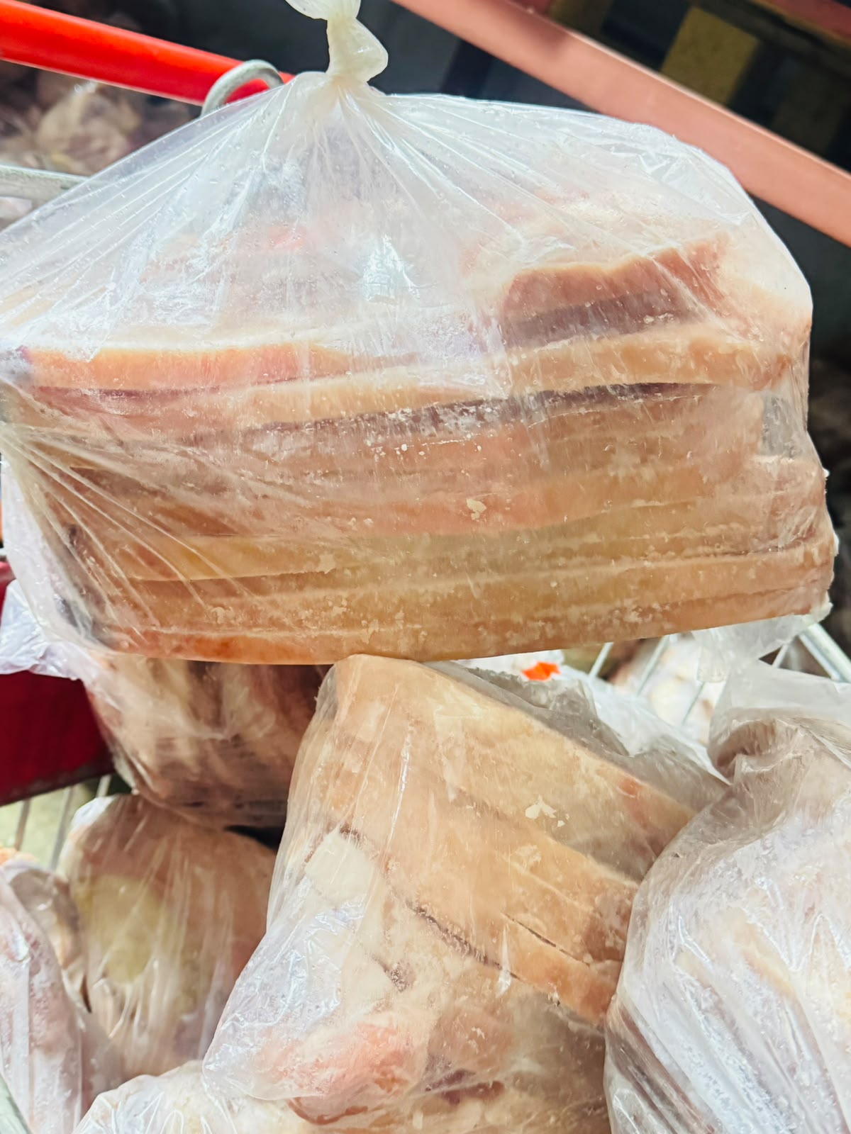 Porco em embalagens de 5 kg